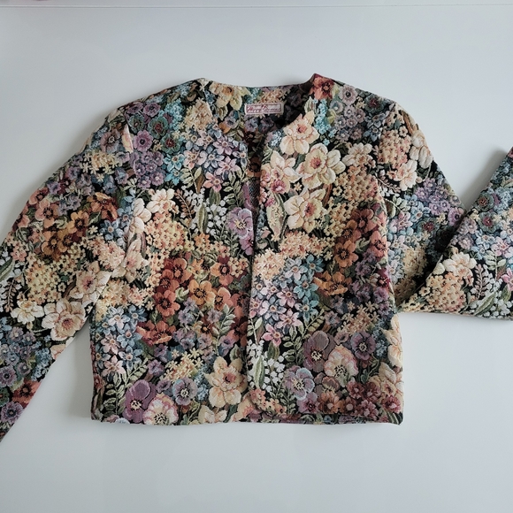 Cottagecore Tapestry Jacket - Picture 2 of 4